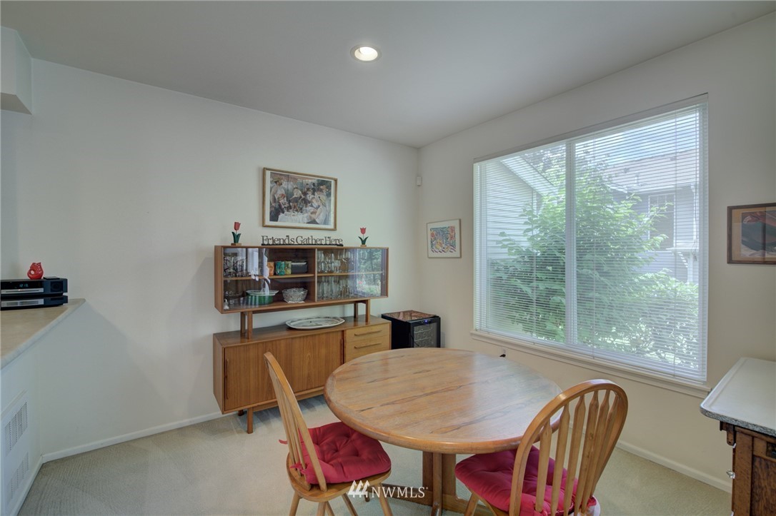 5009 Talbot Place South, Unit D Renton, WA 98055 - Photo 9 of 34 Gallery Image 9