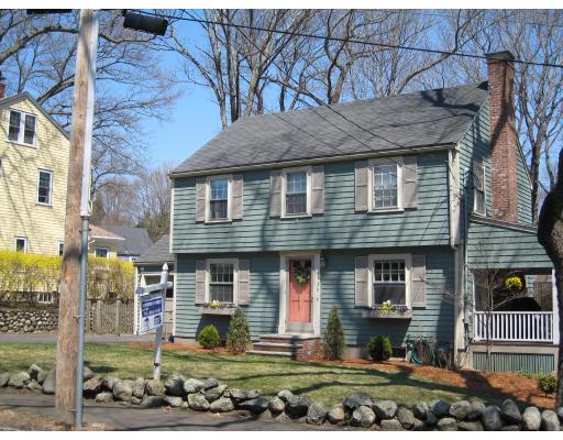 36 Morrison Road Wakefield, MA 01880 - Photo 1 of 13 Gallery Image 1