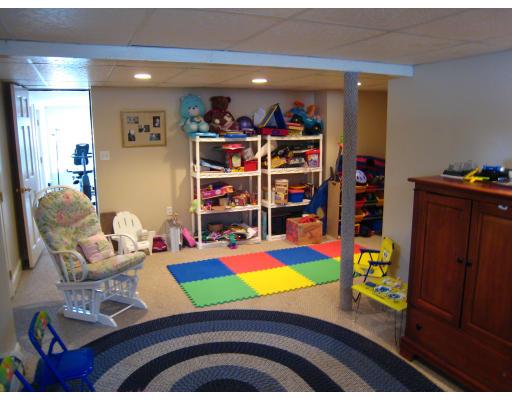 36 Morrison Road Wakefield, MA 01880 - Photo 11 of 13 Gallery Image 11