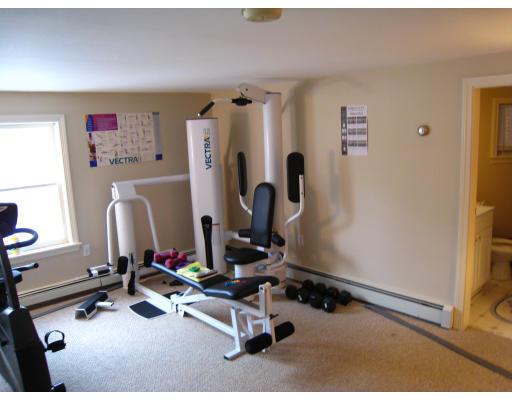 36 Morrison Road Wakefield, MA 01880 - Photo 5 of 13 Gallery Image 5