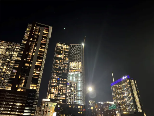 $1,500,000 | 808 Spence Street, Unit A&B, Austin, TX 78702