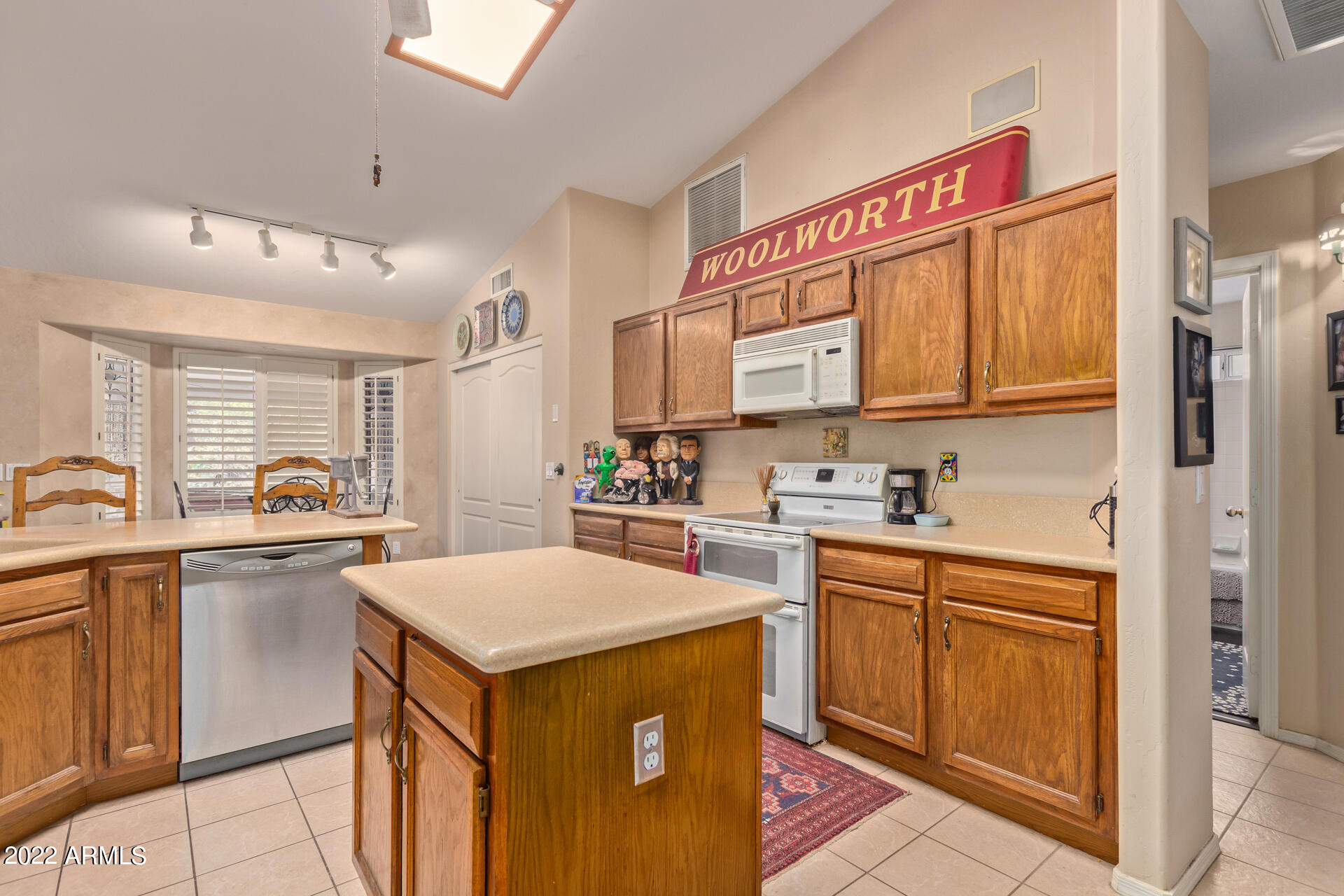 3449 East Contessa Street Mesa, AZ 85213 - Photo 6 of 29 0015-16 - Contessa