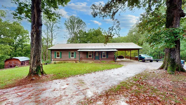 $399,900 | 2845 Hillcrest Drive, Centerville, TN 37033