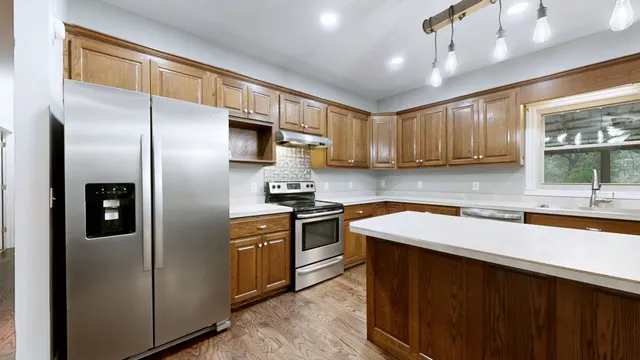 $399,900 | 2845 Hillcrest Drive, Centerville, TN 37033