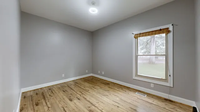 $399,900 | 2845 Hillcrest Drive, Centerville, TN 37033