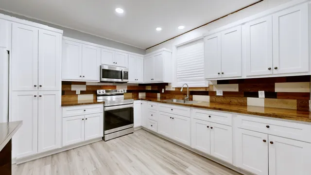 $399,900 | 2845 Hillcrest Drive, Centerville, TN 37033