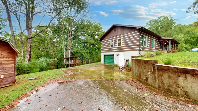 $399,900 | 2845 Hillcrest Drive, Centerville, TN 37033