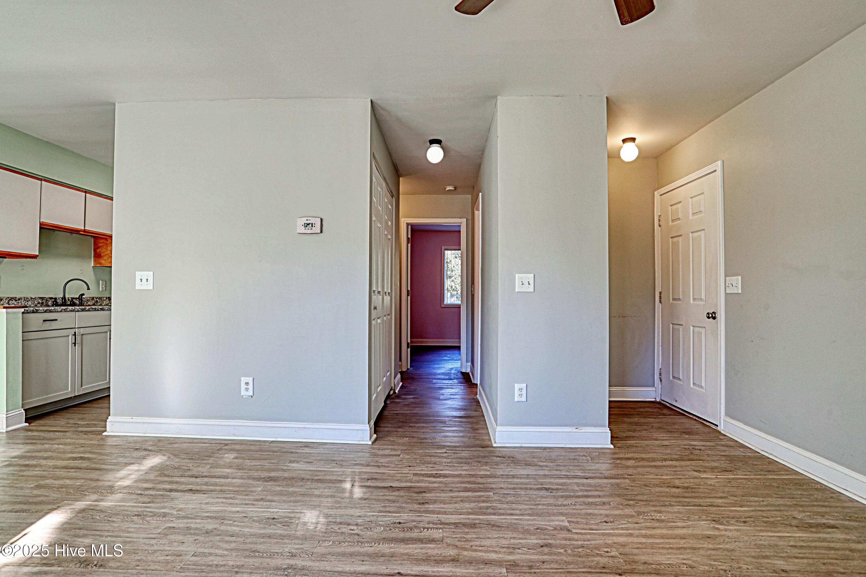39 Roberts Road, Unit 4 Hampstead, NC 28443 - Photo 7 of 31 tempImageIWZzQC