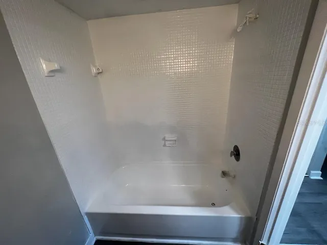 $1,000 | 6326 Newtown Circle, Unit 26A4, Tampa, FL 33615