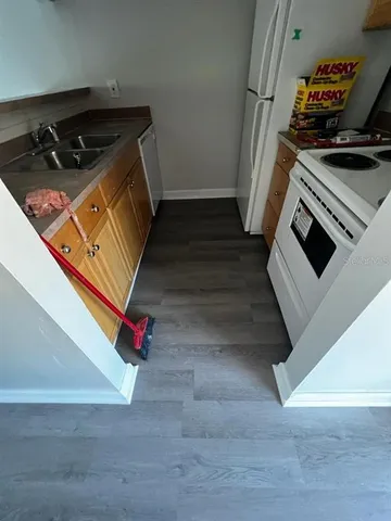 $1,000 | 6326 Newtown Circle, Unit 26A4, Tampa, FL 33615