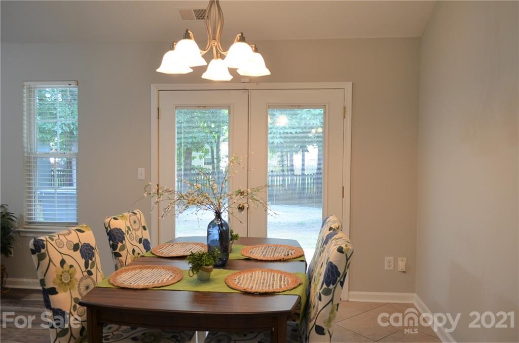 12322 Cardinal Point Road Charlotte, NC 28269 - Photo 11 of 48 Gallery Image 11