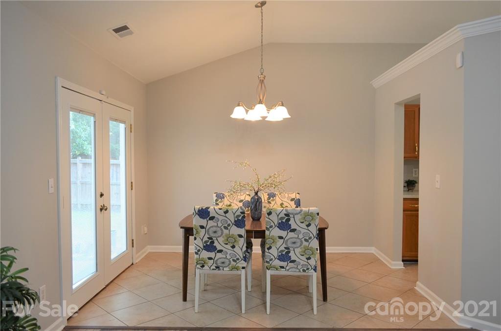 12322 Cardinal Point Road Charlotte, NC 28269 - Photo 13 of 48 Gallery Image 13