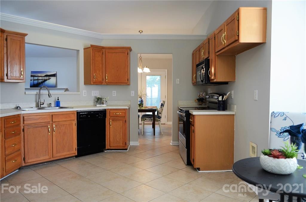 12322 Cardinal Point Road Charlotte, NC 28269 - Photo 21 of 48 Gallery Image 21