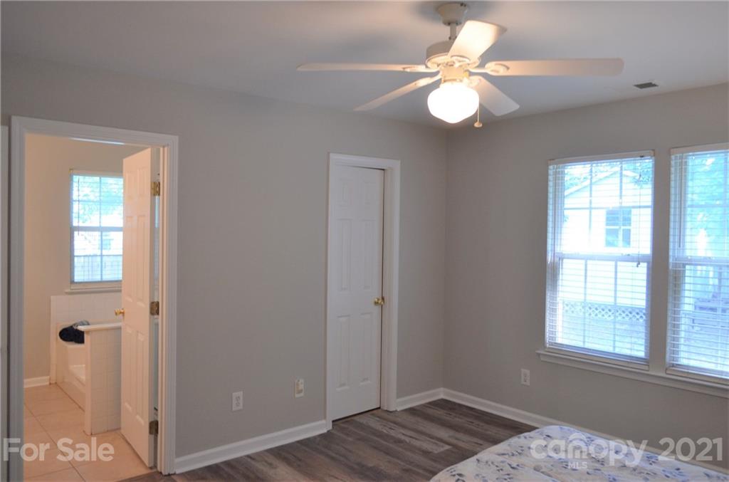 12322 Cardinal Point Road Charlotte, NC 28269 - Photo 29 of 48 Gallery Image 29
