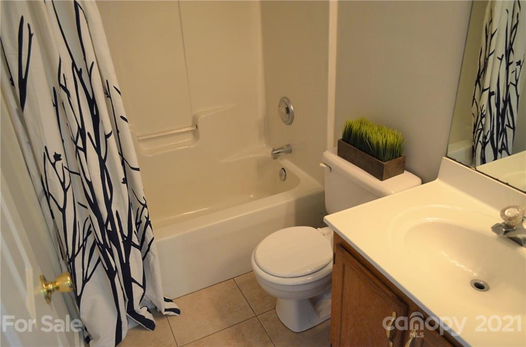 12322 Cardinal Point Road Charlotte, NC 28269 - Photo 40 of 48 Gallery Image 40