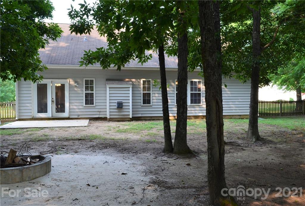 12322 Cardinal Point Road Charlotte, NC 28269 - Photo 44 of 48 Gallery Image 44