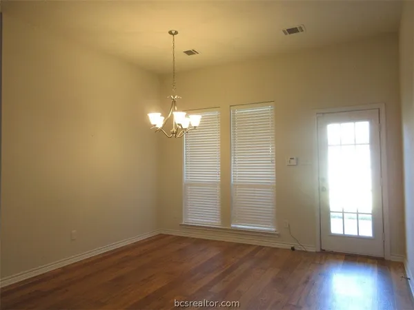 $2,100 | 1105 Hopewell Court, College Station, TX 77845