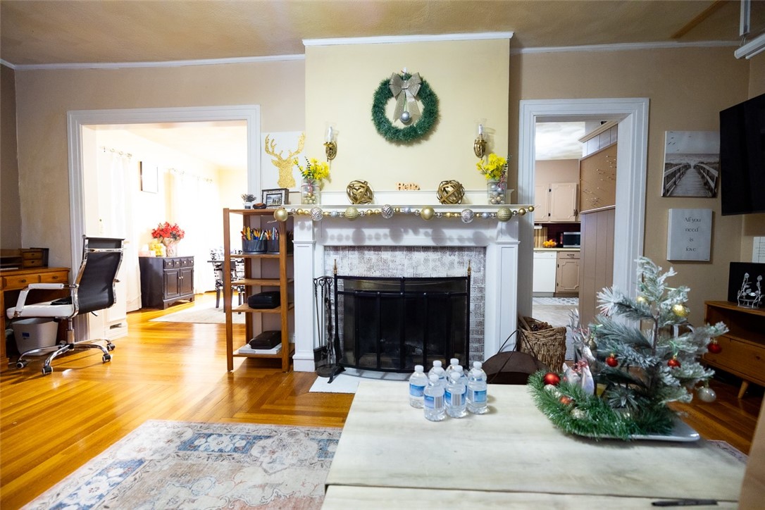 28 Sylvan Avenue Cranston, RI 02905 - Photo 13 of 32