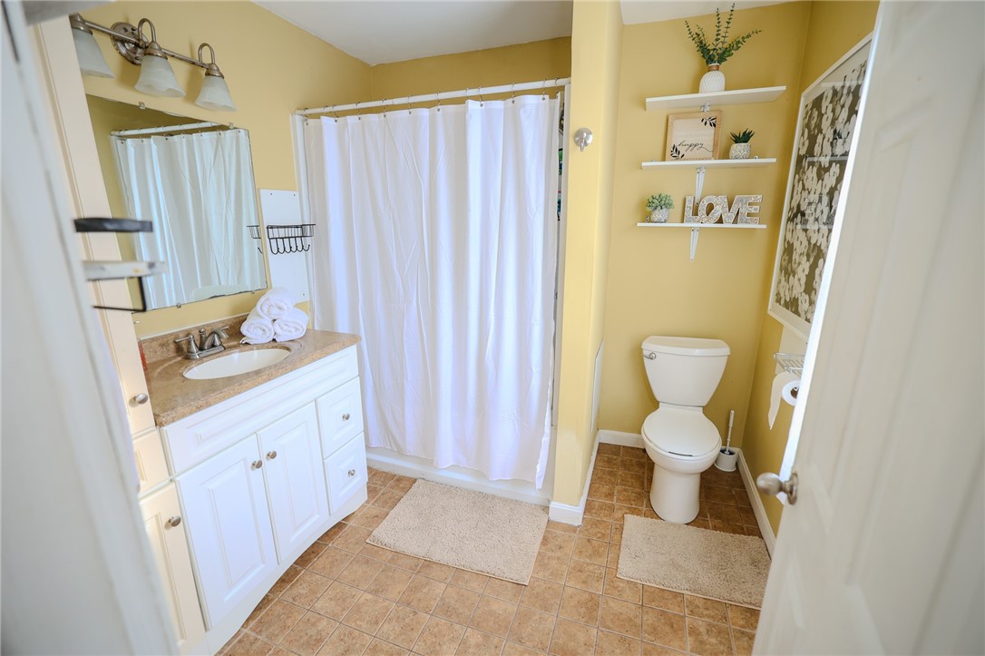 28 Sylvan Avenue Cranston, RI 02905 - Photo 17 of 29