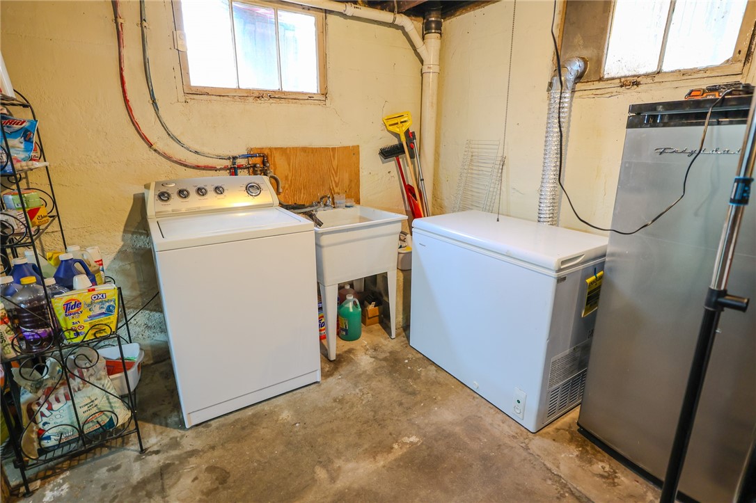 28 Sylvan Avenue Cranston, RI 02905 - Photo 22 of 29