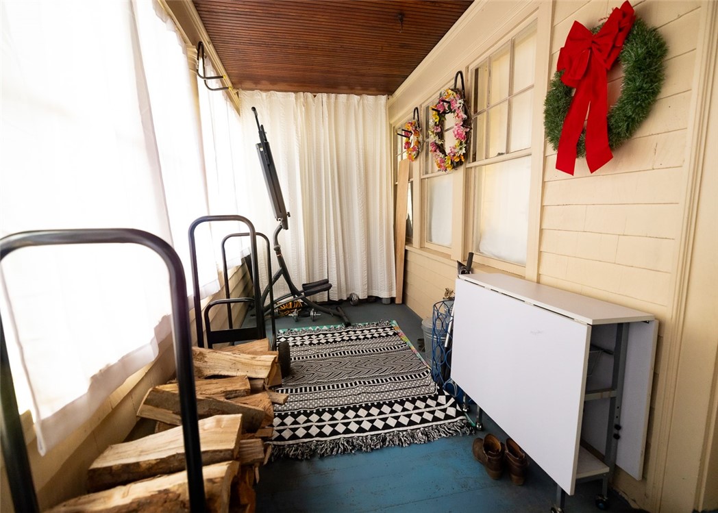 28 Sylvan Avenue Cranston, RI 02905 - Photo 24 of 32