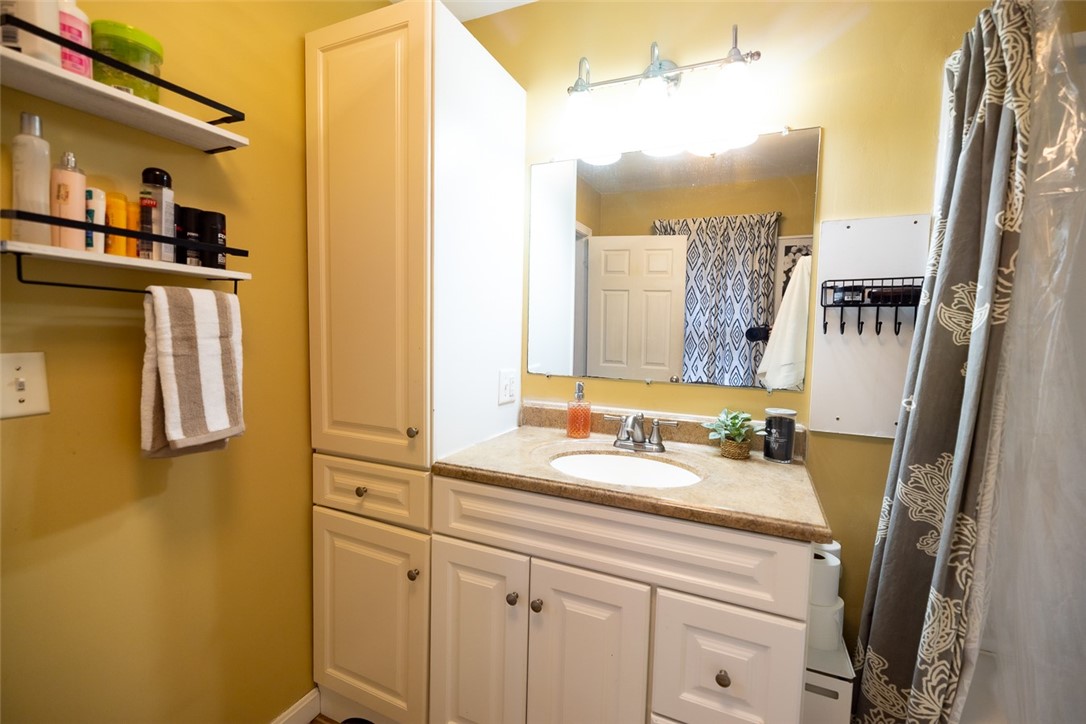 28 Sylvan Avenue Cranston, RI 02905 - Photo 30 of 32