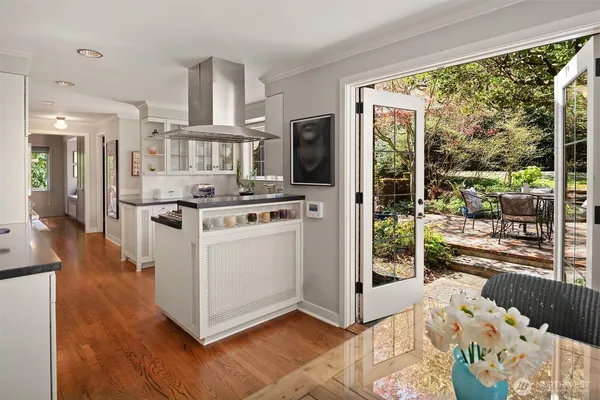 $3,975,000 | 115 Dorffel Drive East, Seattle, WA 98112