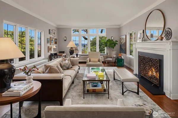 $3,975,000 | 115 Dorffel Drive East, Seattle, WA 98112