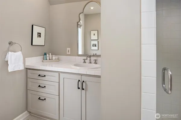 $3,975,000 | 115 Dorffel Drive East, Seattle, WA 98112