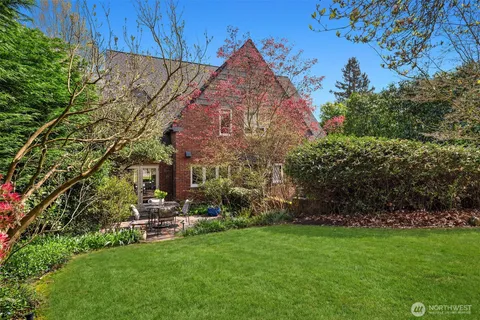 $3,975,000 | 115 Dorffel Drive East, Seattle, WA 98112