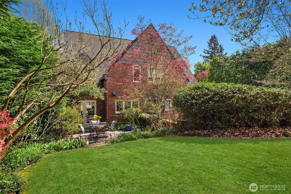 $3,975,000 | 115 Dorffel Drive East, Seattle, WA 98112