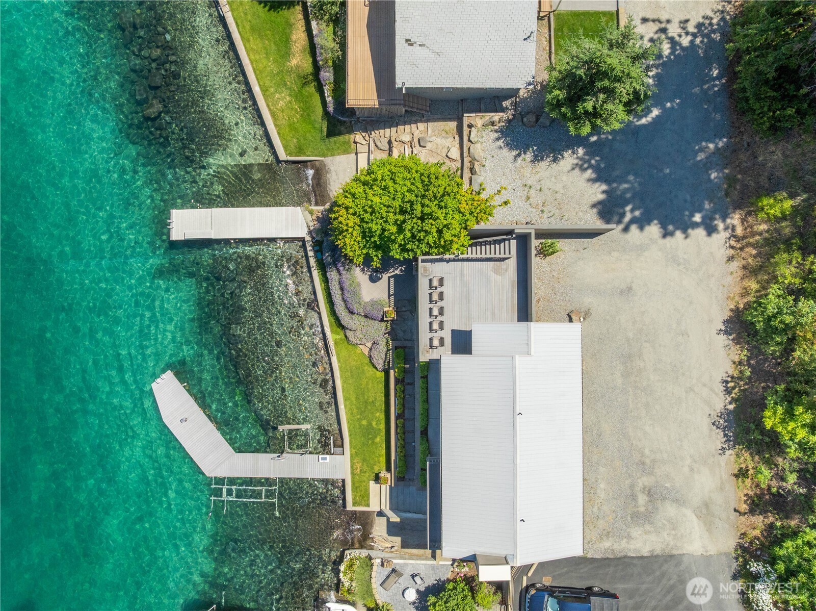 3150 South Lakeshore Road Chelan, WA 98816 - Photo 36 of 36 a bird view of a house
