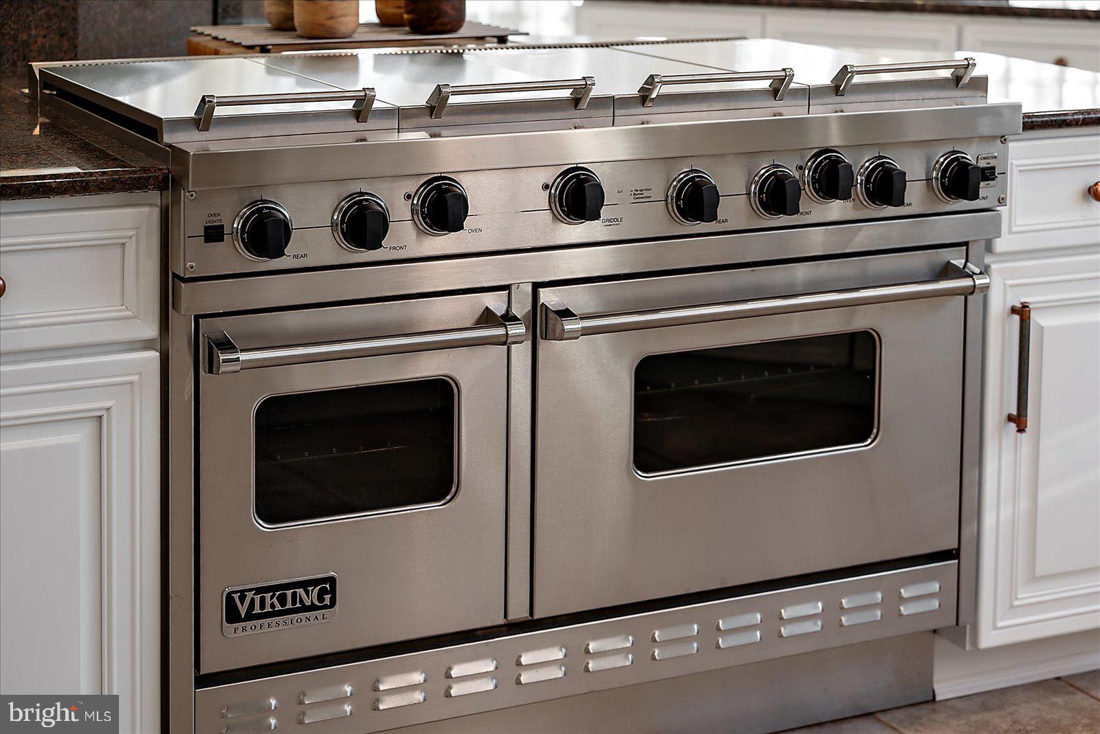 17 Perder Lane Edgewater, MD 21037 - Photo 31 of 115 Viking Stove