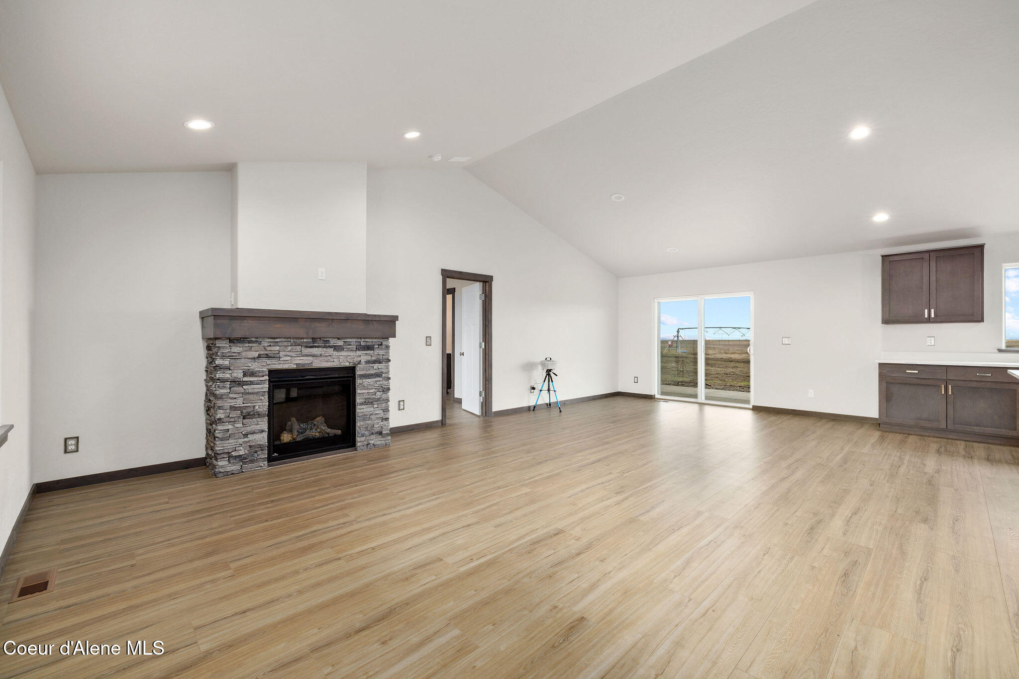 11992 North Lennon Lane Rathdrum, ID 83858 - Photo 9 of 23 1_IMG_6712-HDR_SelkirkMedia