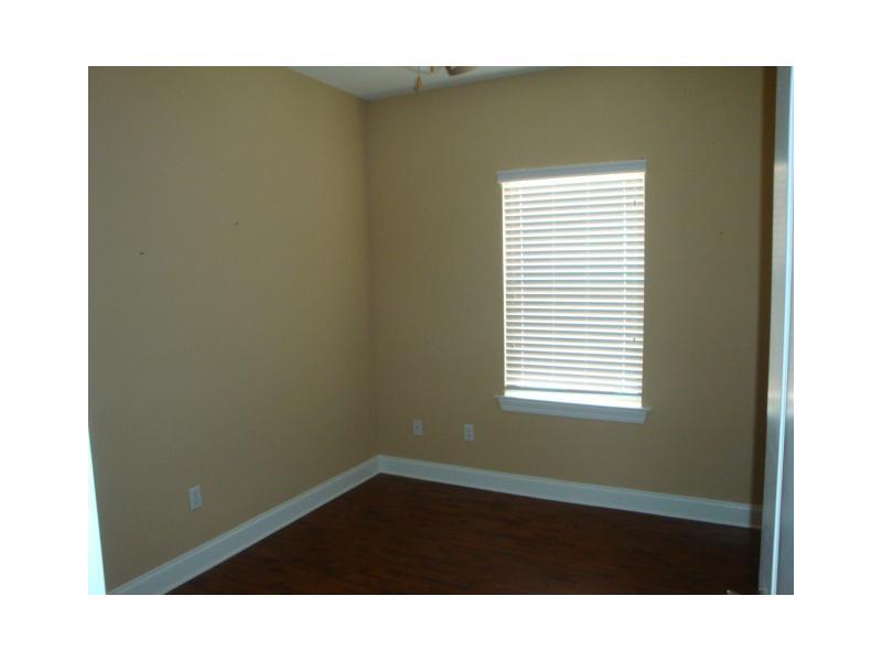 565-a-b Ramon Street Mandeville, LA 70448 - Photo 4 of 13 Gallery Image 4
