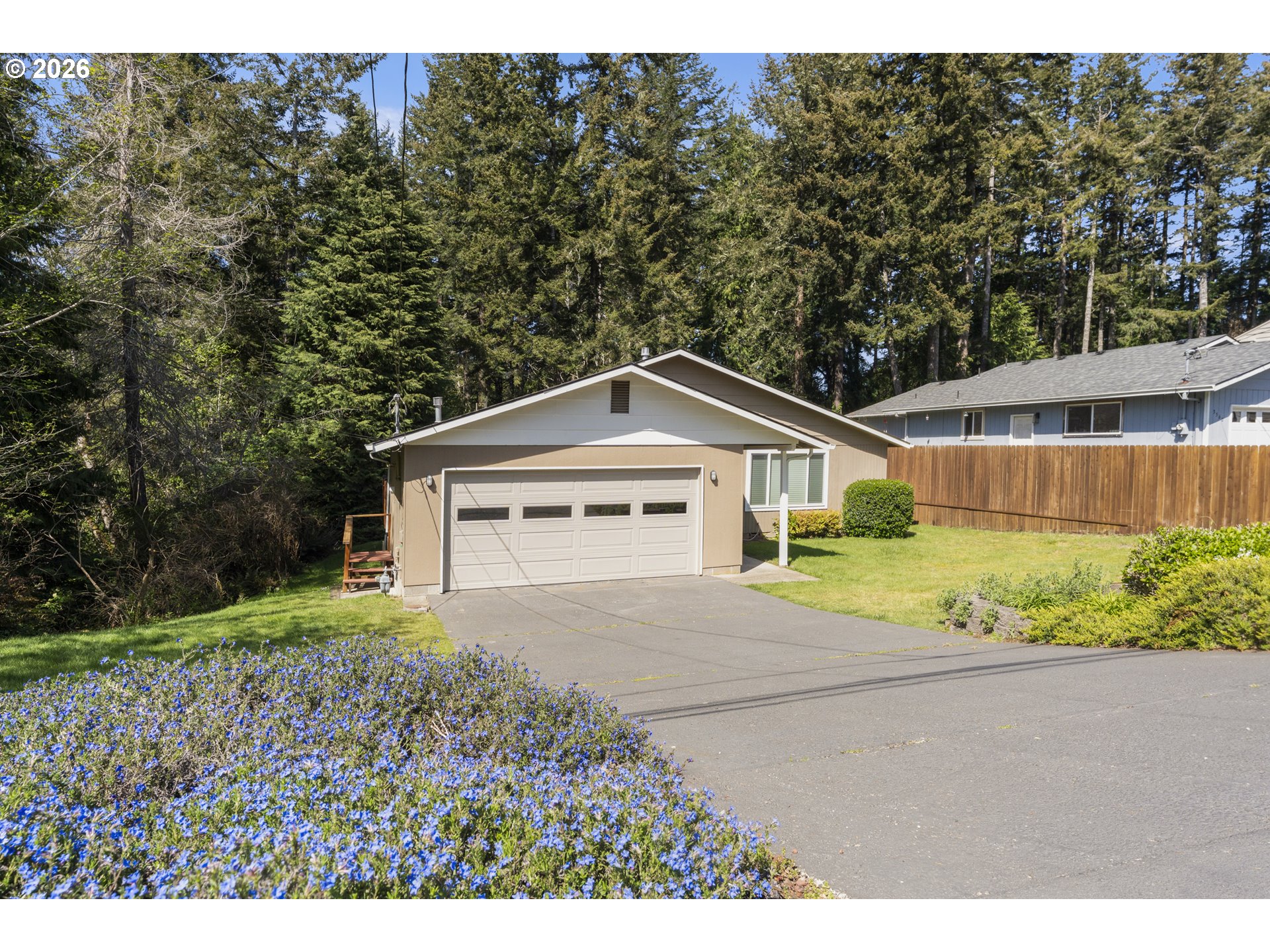 3570 Ash Street North Bend, OR 97459 - Photo 2 of 37