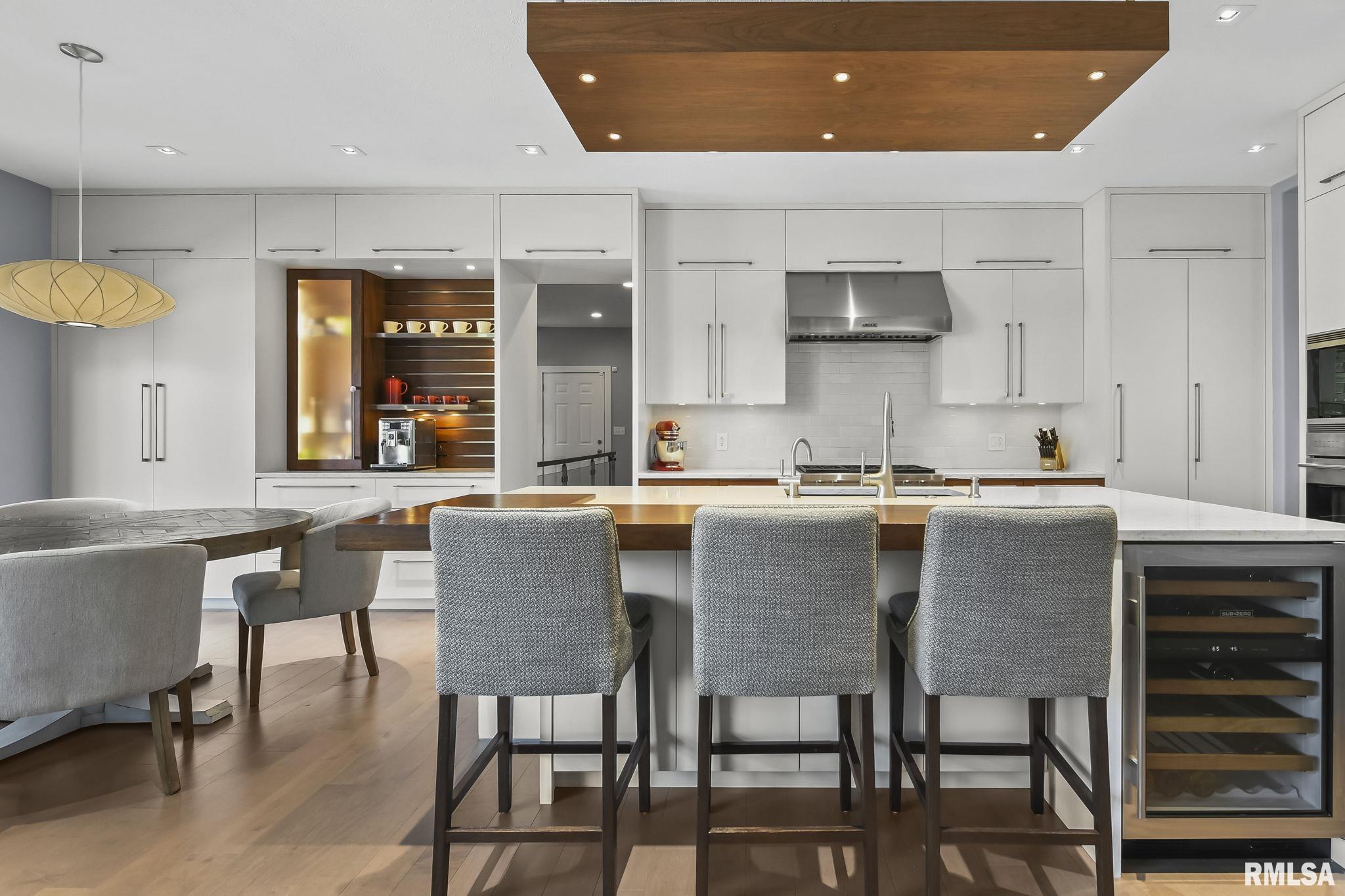 2301 Tara Lane Springfield, IL 62704 - Photo 12 of 92