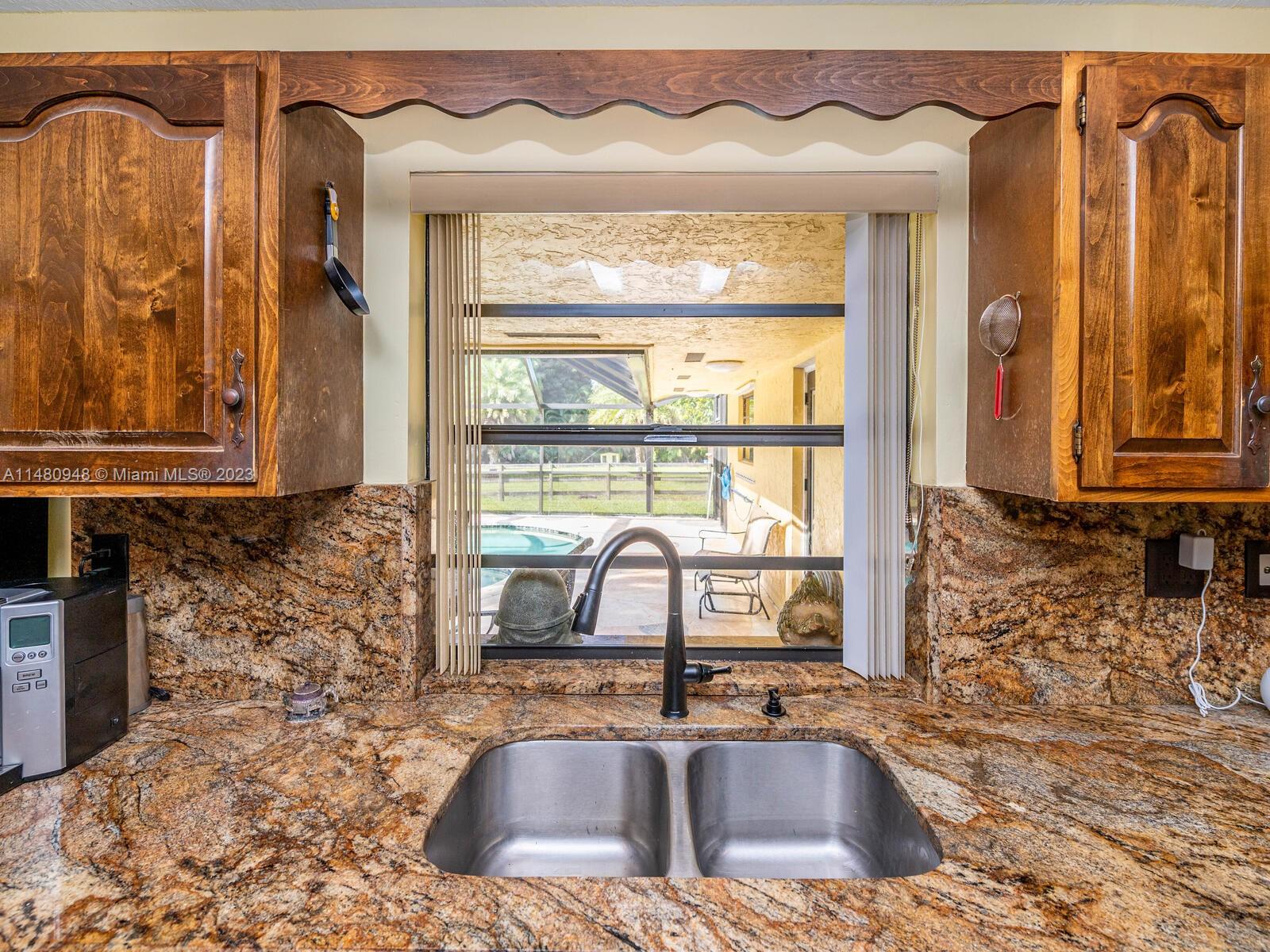 5821 Southwest 162nd Avenue Southwest Ranches, FL 33331 - Photo 13 of 92 Gallery Image 13