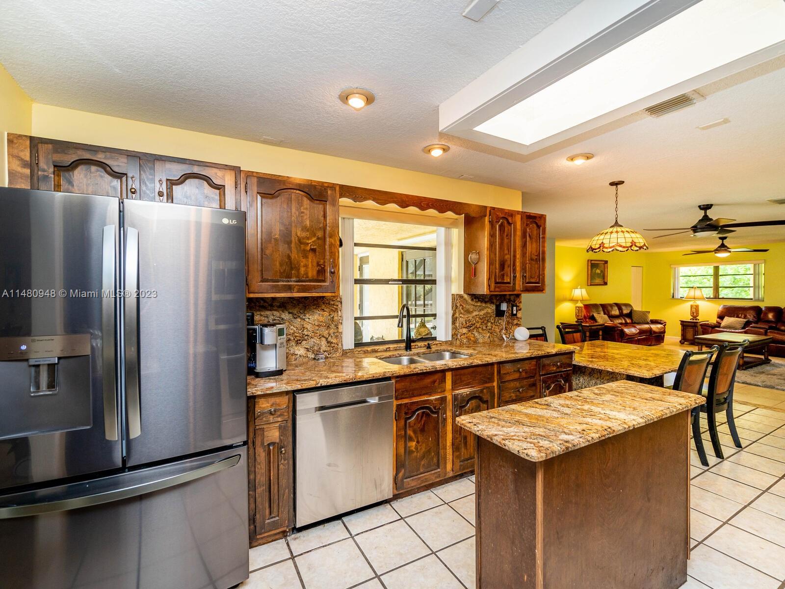 5821 Southwest 162nd Avenue Southwest Ranches, FL 33331 - Photo 15 of 92 Gallery Image 15