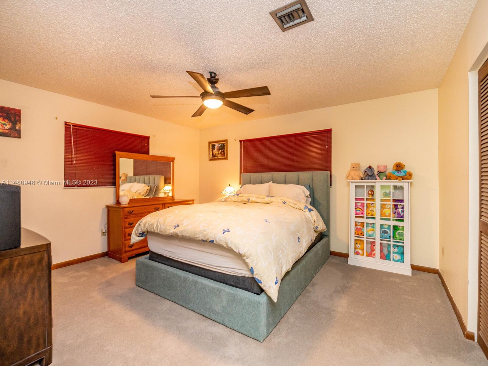 5821 Southwest 162nd Avenue Southwest Ranches, FL 33331 - Photo 36 of 92 Gallery Image 36
