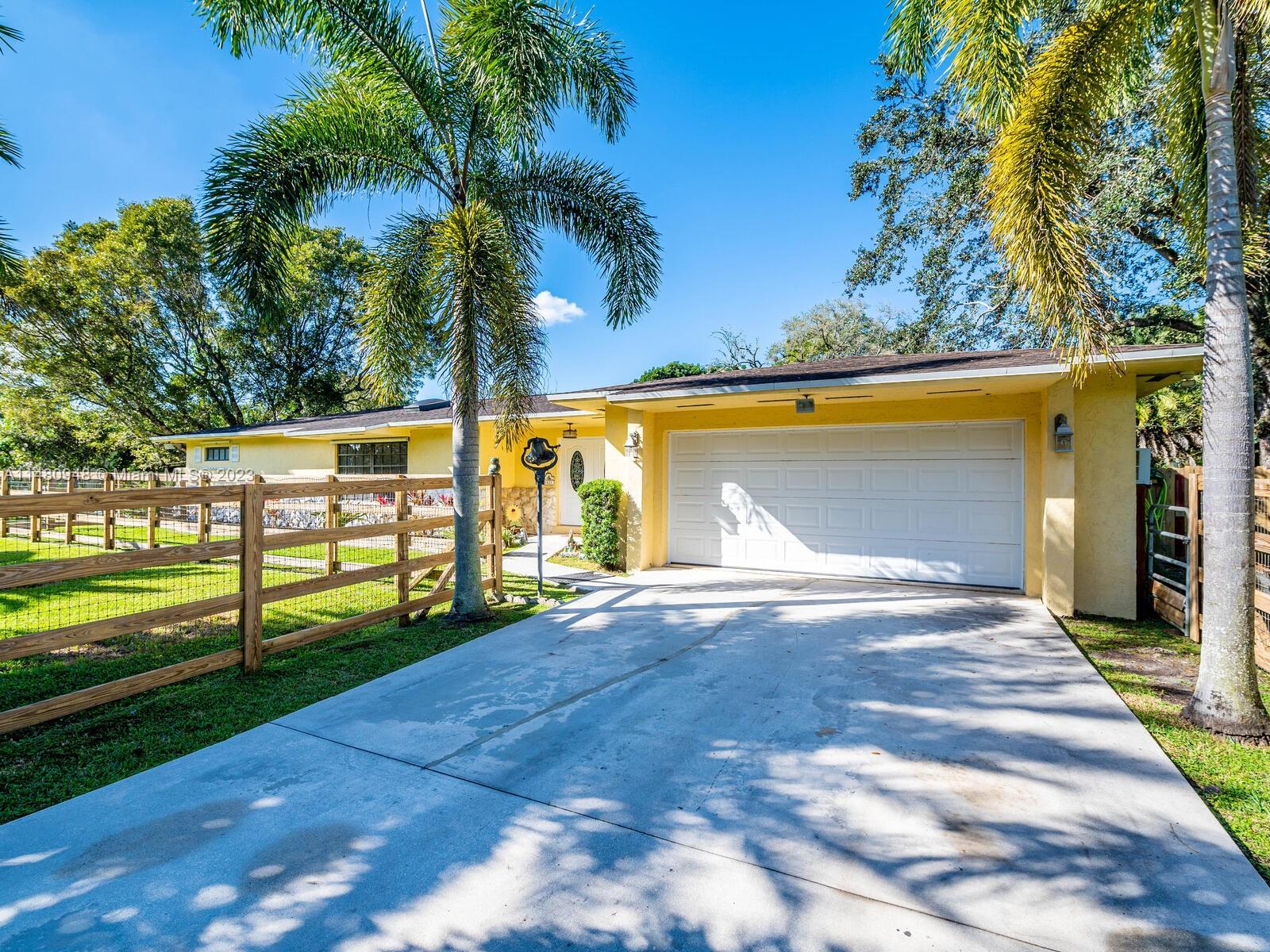 5821 Southwest 162nd Avenue Southwest Ranches, FL 33331 - Photo 5 of 92 Gallery Image 5