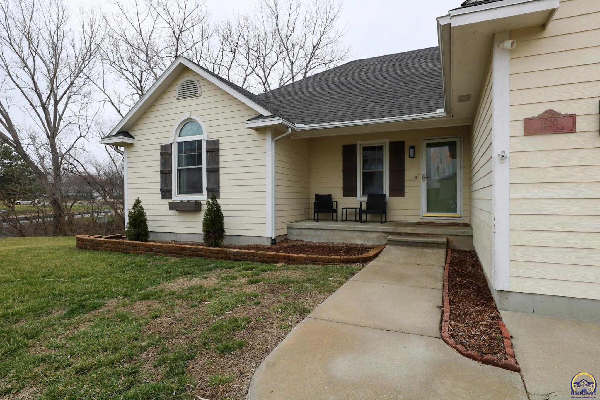 1920 Antler Ridge Emporia, KS 66801 - Photo 2 of 62