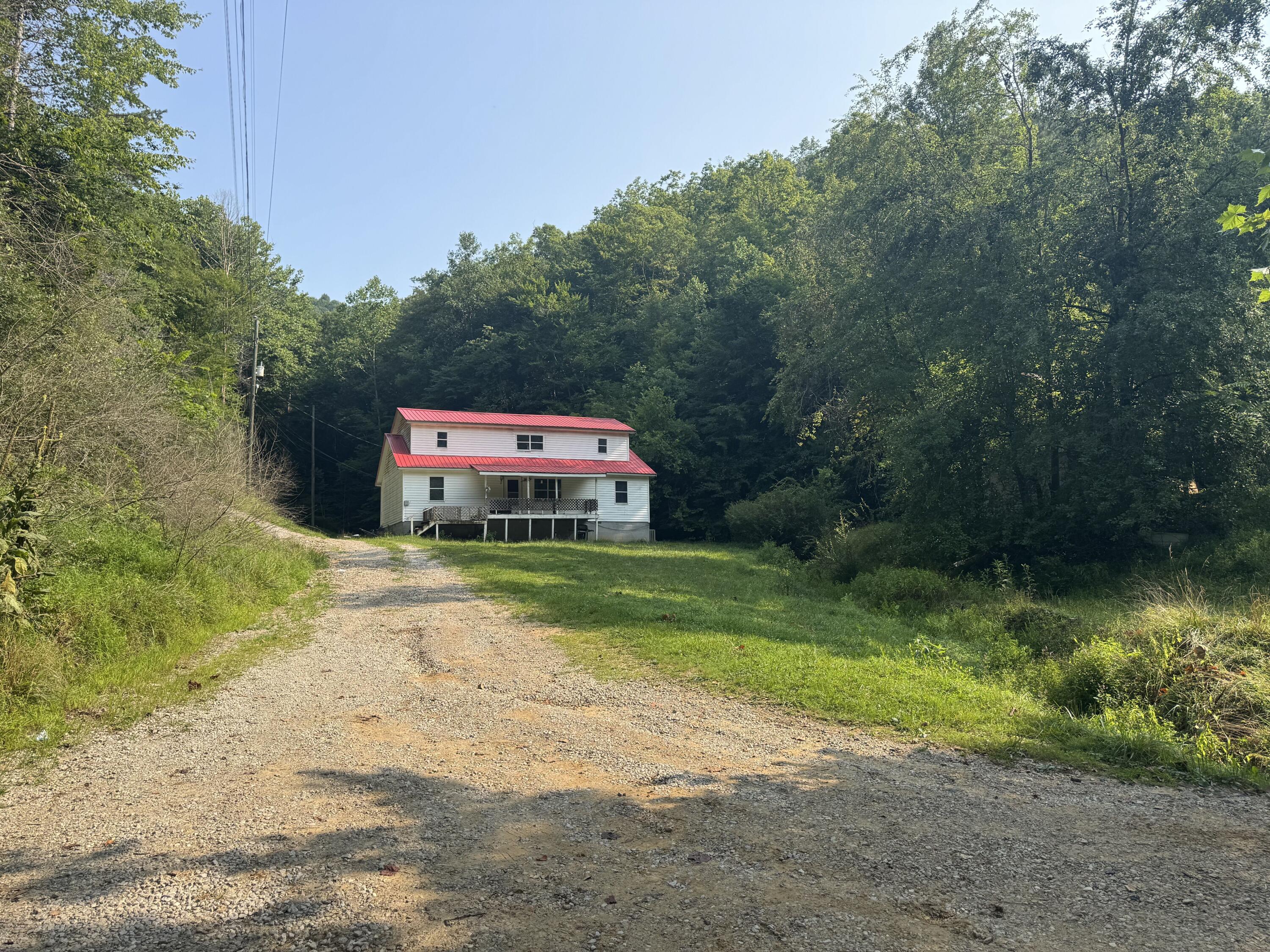 1164 Big Branch Road Harts, WV 25524 - Photo 17 of 31 Gallery Image 17