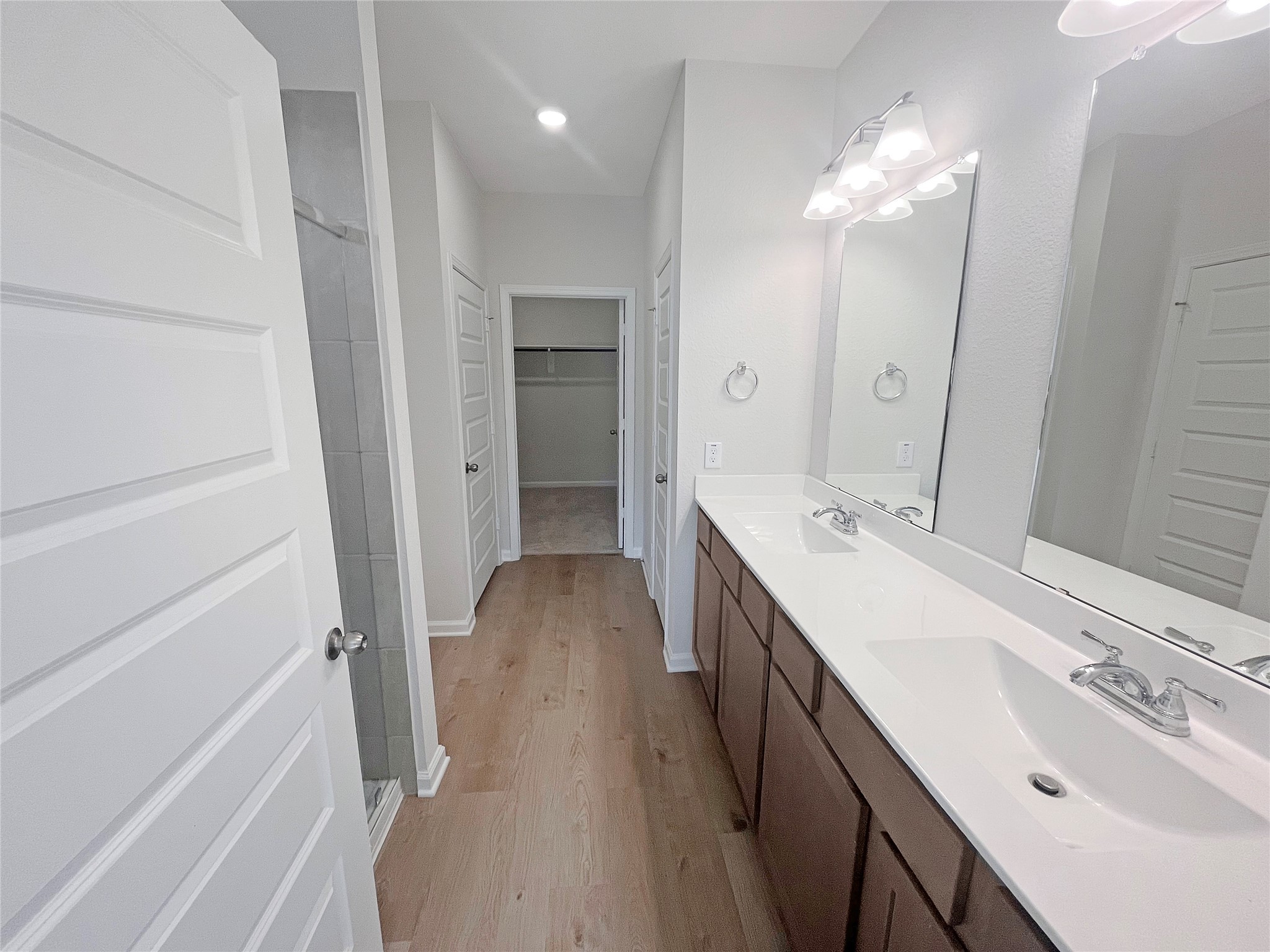 9749 Enclave Ridge Road Willis, TX 77318 - Photo 13 of 26 The Robin II- Primary Bathroom