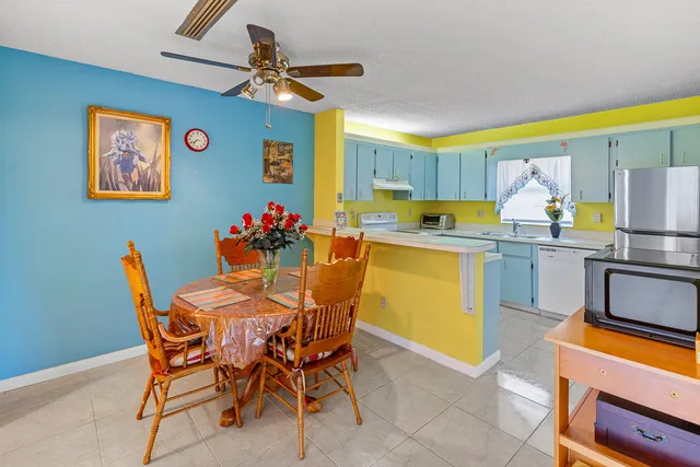 $159,000 | 1402 Nebraska Avenue, Unit 13, Fort Pierce, FL 34950