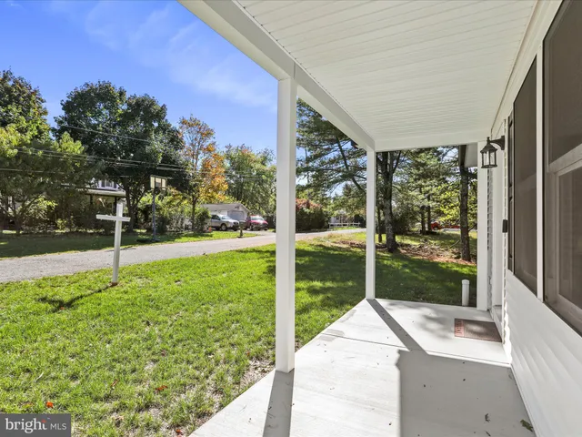 $330,000 | 957 Longview Drive, Berkeley Springs, WV 25411