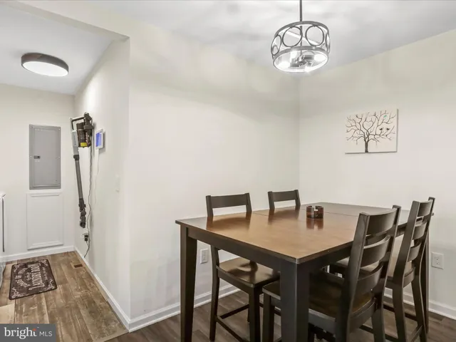 $330,000 | 957 Longview Drive, Berkeley Springs, WV 25411