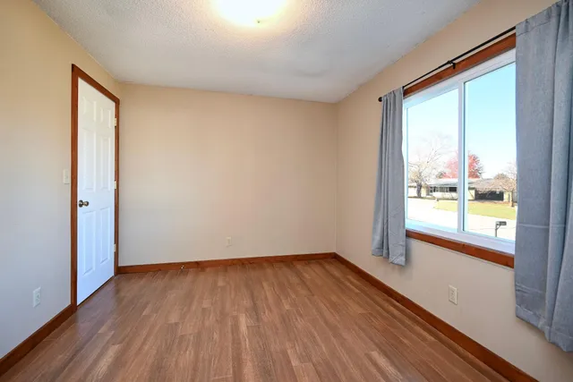 $232,000 | 225 First Street South, Lewiston, MN 55952