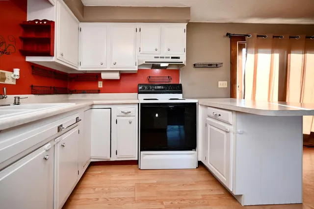 $232,000 | 225 First Street South, Lewiston, MN 55952