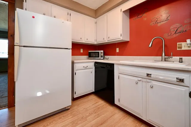 $232,000 | 225 First Street South, Lewiston, MN 55952